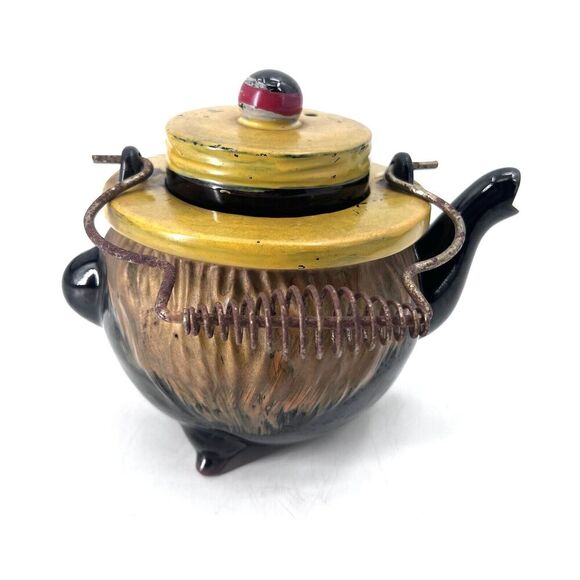 Antique Thames 1940's Redware Clown Teapot - Picture 4 of 10